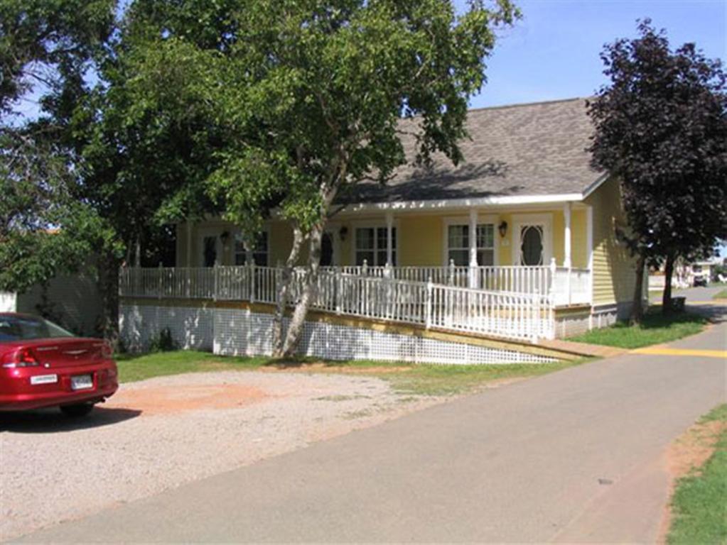 Shining Waters Country Inn Cavendish Exterior photo